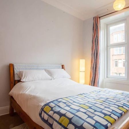 Modern, Light-Filled And Sleek West End Apartment 글라스고 외부 사진