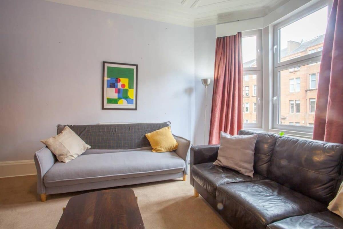 Modern, Light-Filled And Sleek West End Apartment 글라스고 외부 사진